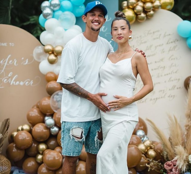7 Potret Baby Bump Jennifer Bachdim (299538)
