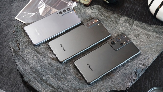 Samsung Galaxy S21, Galaxy S21 Plus, dan Galaxy S21 Ultra. Foto: Bianda Ludwianto/kumparan