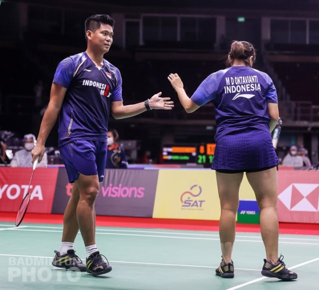 Ganda campuran Indonesia, Praveen Jordan/Melati Daeva Oktavianti pada pertandingan Thailand Open 2021, di Impact Arena, Bangkok, Thailand. Foto: Erika Sawauchi/Badmintonphoto/BWF