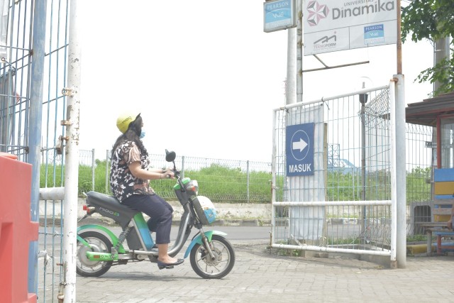 Semakin Ramah Lingkungan, Kampus Undika Punya Sepeda Listrik dan Taman Unik (4995)