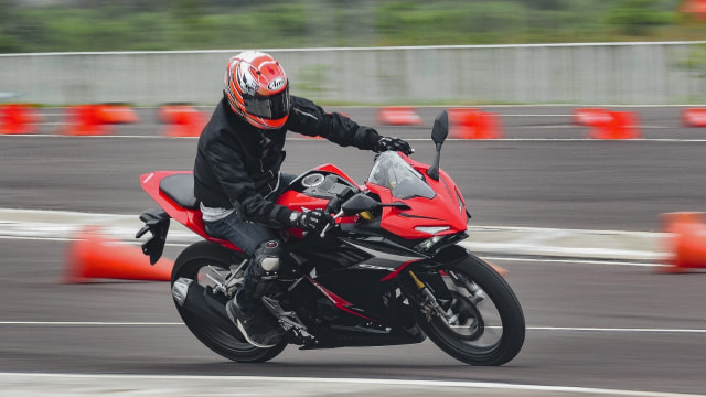 First ride all new Honda CBR150R. Foto: dok. AHM