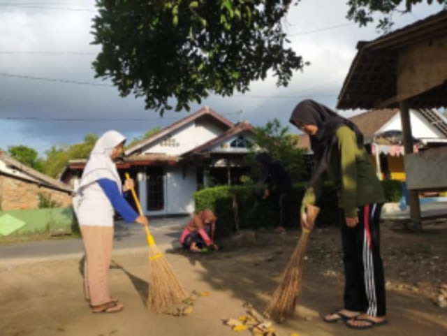 Cara Melamar Kerja Tukang Sapu Jalanan - Tak Pernah Libur ...