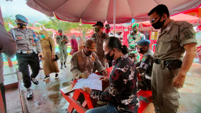 Pemkab Kuningan Wajibkan Wisatawan dari Luar Kota Bawa Surat Bebas COVID-19 (115355)