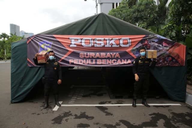 Posko peduli bencana di Balai Kota Surabaya. Foto-foto: Humas Pemkot Surabaya﻿﻿