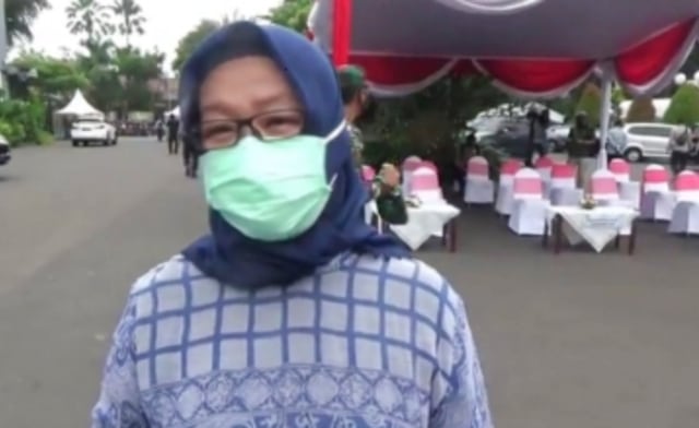 Kepala Dinkes Kota Surabaya Febria Rachmanita. Dia mengatakan sudah 2.301 Nakes di Surabaya divaksin COVID-19. Foto: Masruroh/Basra﻿