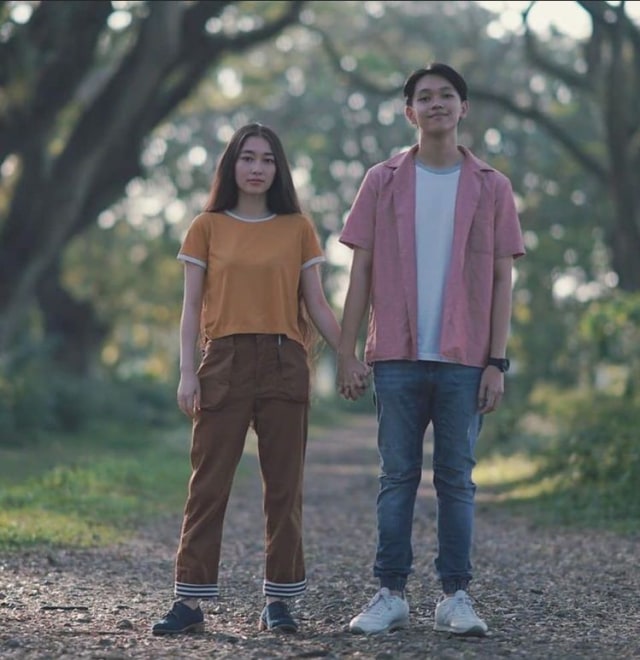 Brandon Salim dan Devina Aureel. Foto: Instagram @jojoanalog