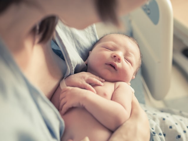 Arti Mimpi Melahirkan Pertanda Baik Atau Buruk Kumparan Com