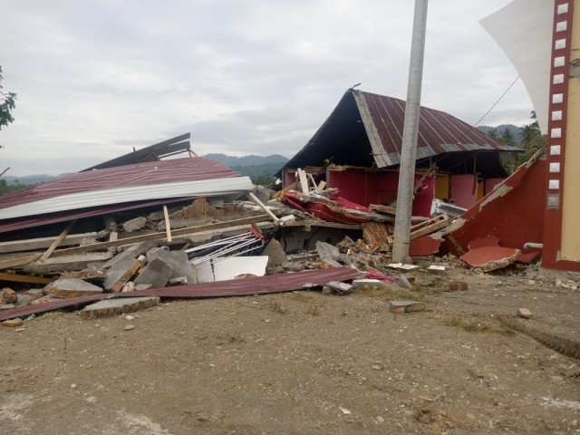 Rumah Rusak Berat Akibat Gempa Bumi 6,2 Magnitudo di Sulawesi Barat. Doc. IZI