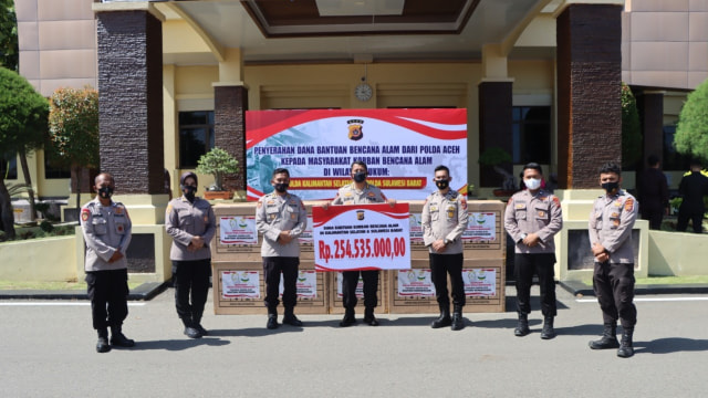 Bantuan Polda Aceh untuk korban bencana alam di Kalsel dan Sulbar. 