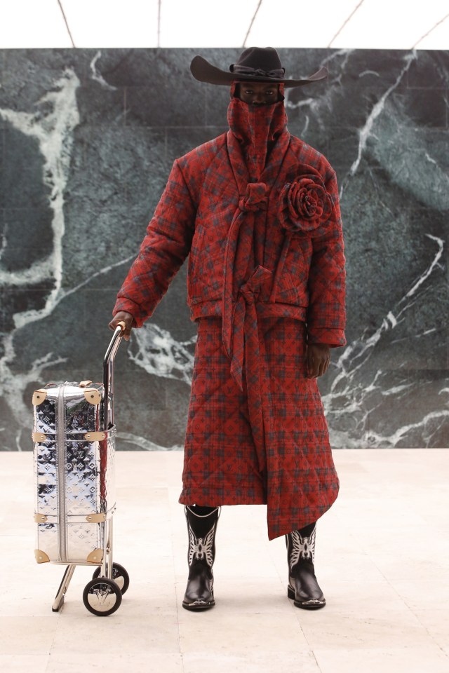 Inspirasi Budaya Afrika di Koleksi Terbaru Busana Pria Louis Vuitton (214723)