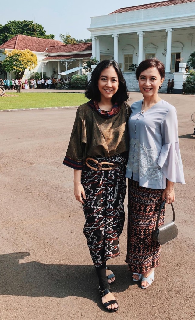 Sherina dan ibunda. Foto: Instagram/sherinasinna