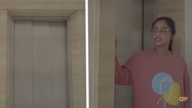 Mewah Banget! 5 Artis Ini Punya Lift di Rumahnya (180243)