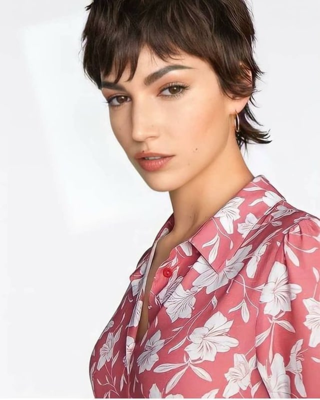 Model potong rambut pendek wanita 2021