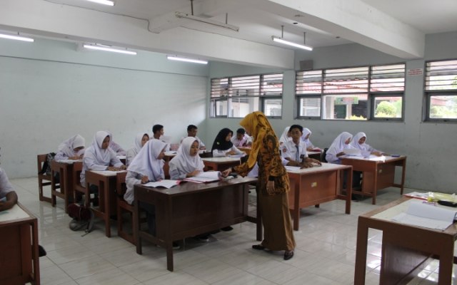 Proses belajar di SMK 2 Padang sebelum adanya COVID-19. Foto: dok SMK 2 Padang