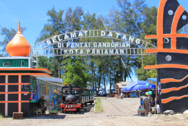 Wisata Pantai Gandoriah Pariaman, Sumatera Barat. Foto: ist
