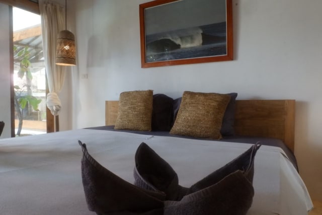Villa Santai Mandiri: Staycation dengan Kolam Renang Pribadi di Pesisir Barat (25811)
