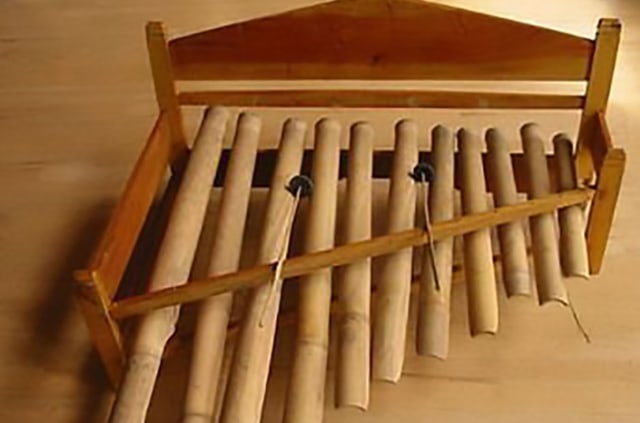 5 Alat Musik Tradisional Bambu yang Hampir Punah, Mari Lestarikan Kembali! - kumparan.com