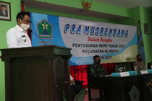 Foto : Wakil Walikota Malang Sofyan Edi Jarwoko saat memberikan arahan pada giat Pra Musrembang dalam rangka Penyusunan RKPD Tahun 2022 Kecamatan Blimbing / Humas Pemkot.