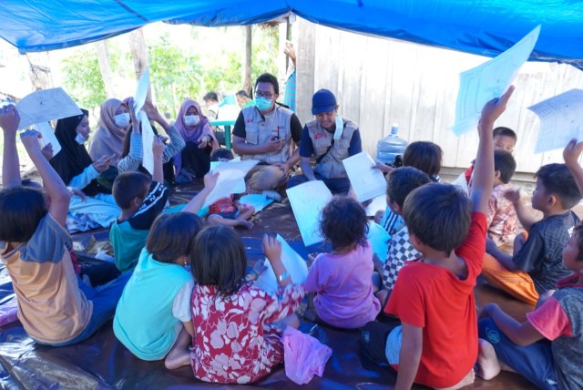Bikin Haru, Trauma Healing Pertama Pasca Gempa Sulawesi Barat (75322)