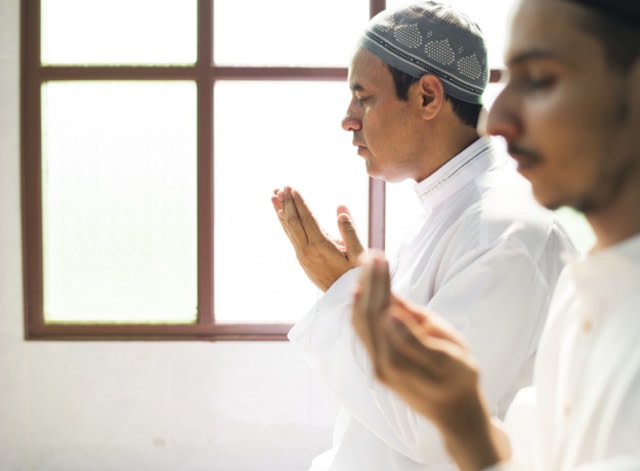 Ilustrasi Berdoa Umat Islam, Sumber: Kumparan