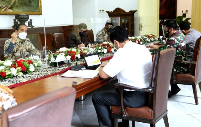 Kala Jokowi Kritik PPKM Tak Efektif dan Minta Februari Dikepung dengan Vaksinasi (37618)