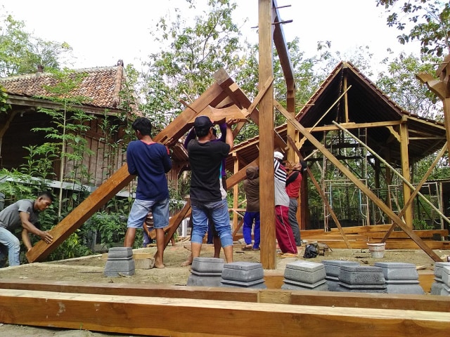 Joglo, Rumah Adat Jawa Tengah Tempat Para Bangsawan Terdahulu Tinggal (73104)