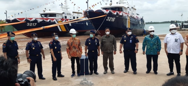 Peluncuran dua kapal pesanan KKP di dermaga PT Palindo Marine Batam, Kelurahan Sei Pelenggut, Kecamatan Sagulung, Batam, Senin (01/02).  Foto: Rega/kepripedia.com