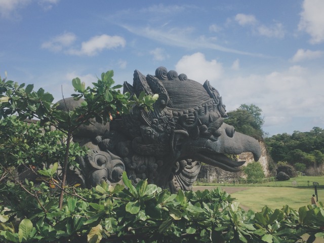 Aku Masih Tersangkut di Bali (16101)
