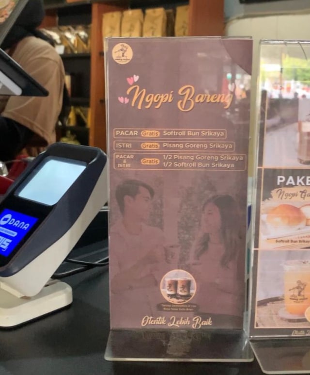 Warkop Aming Beri Hadiah Jika Kamu Berani Ngopi Bawa Istri dan Pacar (133465)
