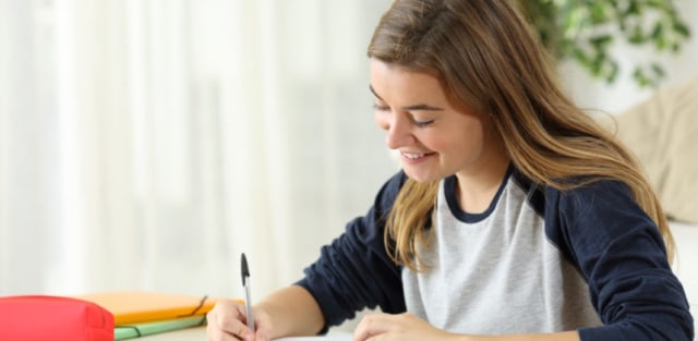 Membuat Teks Eksplanasi dengan Benar. Foto: dok GradePower Learning