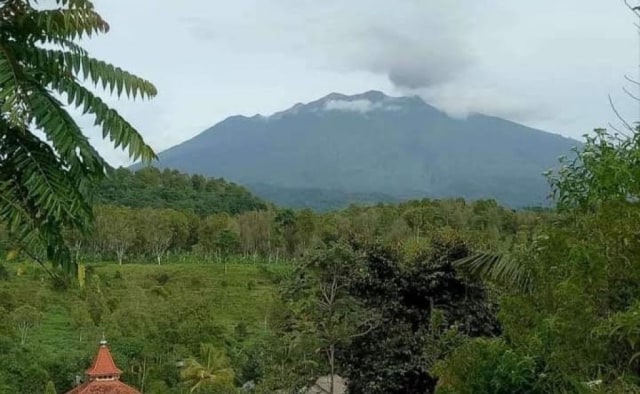 Suara Dentuman di Pasuruan dan Malang Disebut Bukan dari Gunung Raung