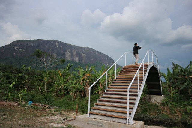 Pesona keindahan Gunung Kelam Sintang. Foto: Yus Rizal/Hi!Pontianak﻿