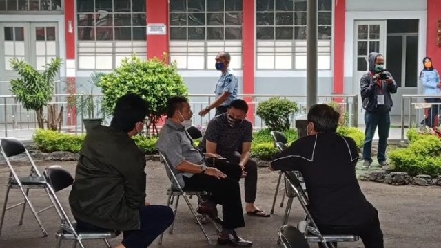 Melihat Setnov yang Kini Berkumis Tipis di Lapas Sukamiskin Jalani Tes Swab PCR (214441)
