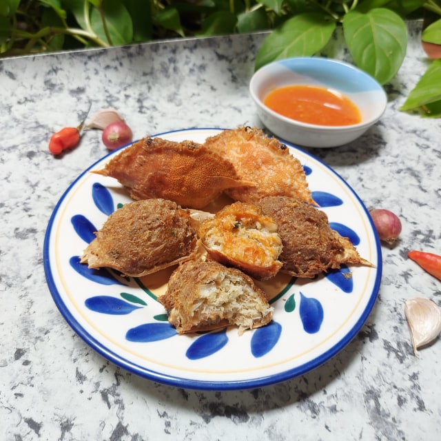 Jumbo full crab dengan isian daging kepiting tanpa bahan campuran ala Fullcrab21 Foto: Azalia Amadea/Kumparan