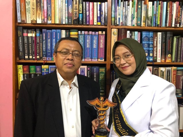 Berkat Doa Orangtua dan Hafalan Al-Qur’an, Gelar Dokter Mampu Diraih (1)
