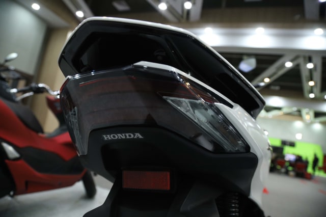 Foto: Yang Baru di All New Honda PCX 160 2021 (122667)