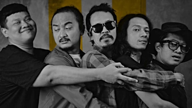 FSTVLST Ungkap Arti di Balik Jargon Almost Rock Barely Art (132668)
