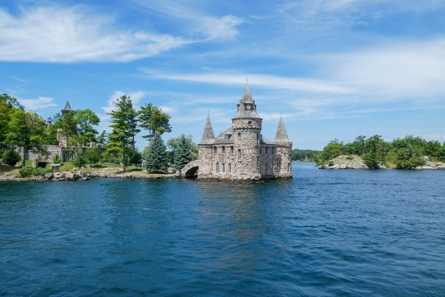 Cerita The Boldt Castle, Hadiah Tanda Cinta yang Tak Pernah Diberikan (6607)