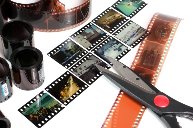 Film positif dan film negatif. Foto: Shutterstock