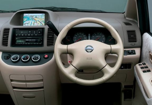 MPV Premium Nissan Serena C24 Bekas Cuma Rp 70 Jutaan (22982)