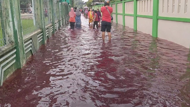 Kota Pekalongan dilanda banjir usai diguyur hujan sejak pagi, Sabtu (6/2/2021)