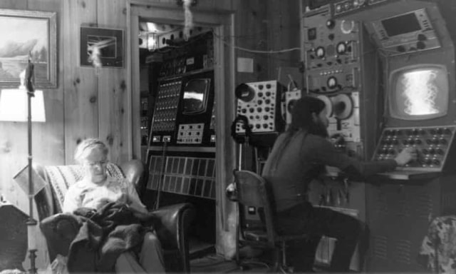 John Shepherd, Pria yang Habiskan 30 Tahun untuk Memburu Alien (38)