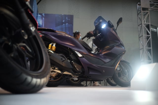 Baru Meluncur, All New Honda PCX 160 Langsung Dirombak ala Premium Luxury (5708)