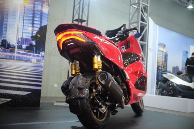 Referensi Modifikasi Honda PCX 160 Sporty, Cocok Buat yang Ingin Tampil Racy (194433)