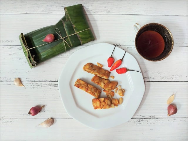 Mencoba Tempe Sultan Berbahan Kacang Almond, Harga Rp 65 Ribu per Papan! (155903)
