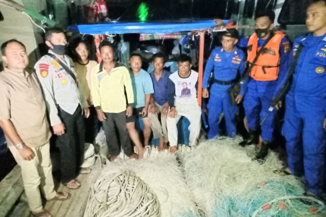 Kapal Nelayan Sibolga Ditangkap di Aceh karena Pakai Alat Tangkap Ikan Ilegal (35491)
