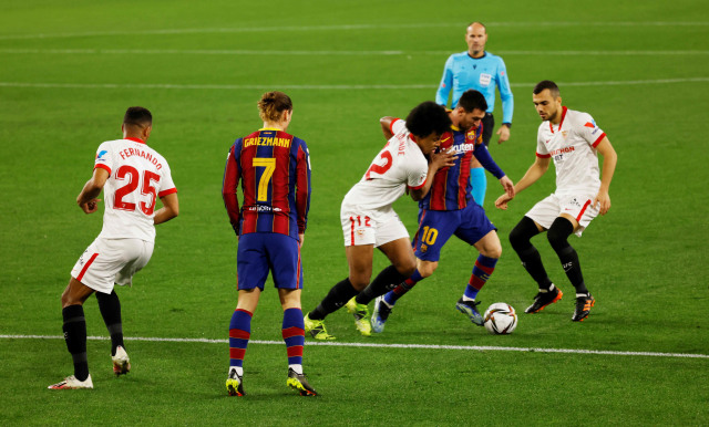 Pertandingan antara Sevilla vs FC Barcelona di Ramon Sanchez Pizjuan, Seville, Spanyol. Foto: Marcelo Del Pozo/Reuters