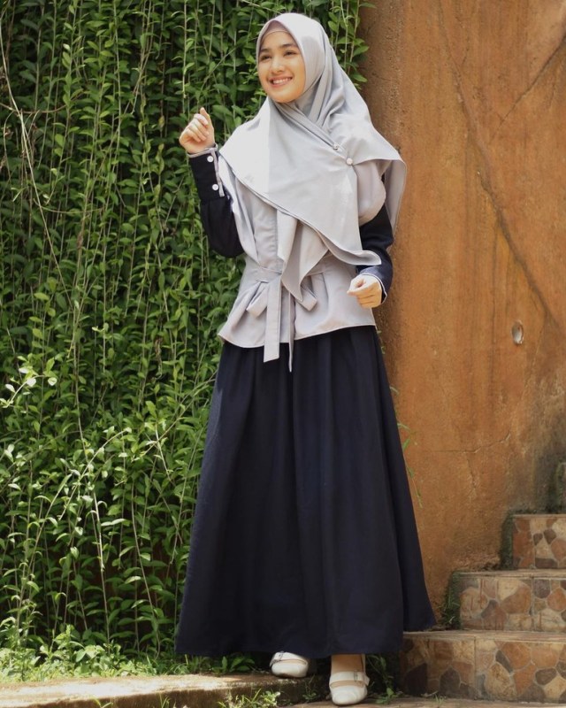 Bikin Adem, 7 Pesona Cut Syifa yang Kini Mantap Pakai Hijab (19933)