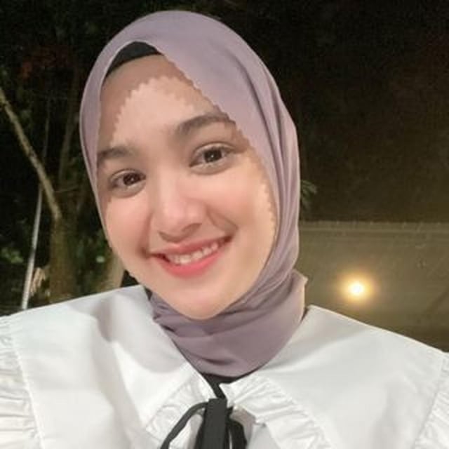 Bikin Adem, 7 Pesona Cut Syifa yang Kini Mantap Pakai Hijab (19934)