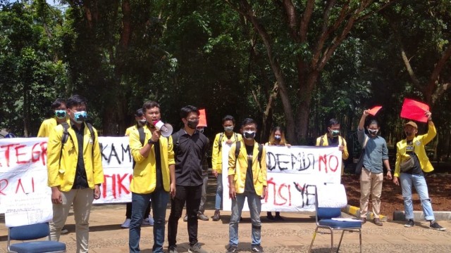 Gaduh Kritik BEM Unnes ke Ma’ruf dan Puan: Akun IG Hilang; Dipanggil Rektorat (201290)